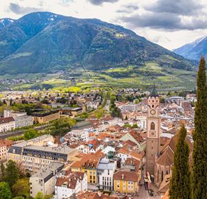 meran (c) shutterstock