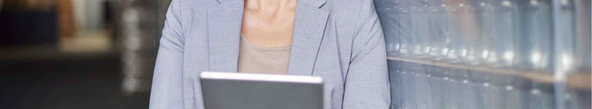 2026-03-05-frauenunternehmen-c-shutterstock