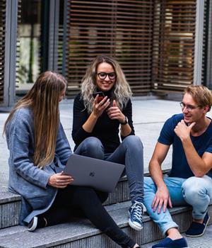 Schul- und Arbeitsplatz Sdtirol