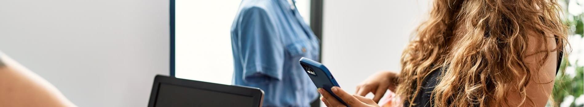 einkaufen-bezahlen-c-shutterstock