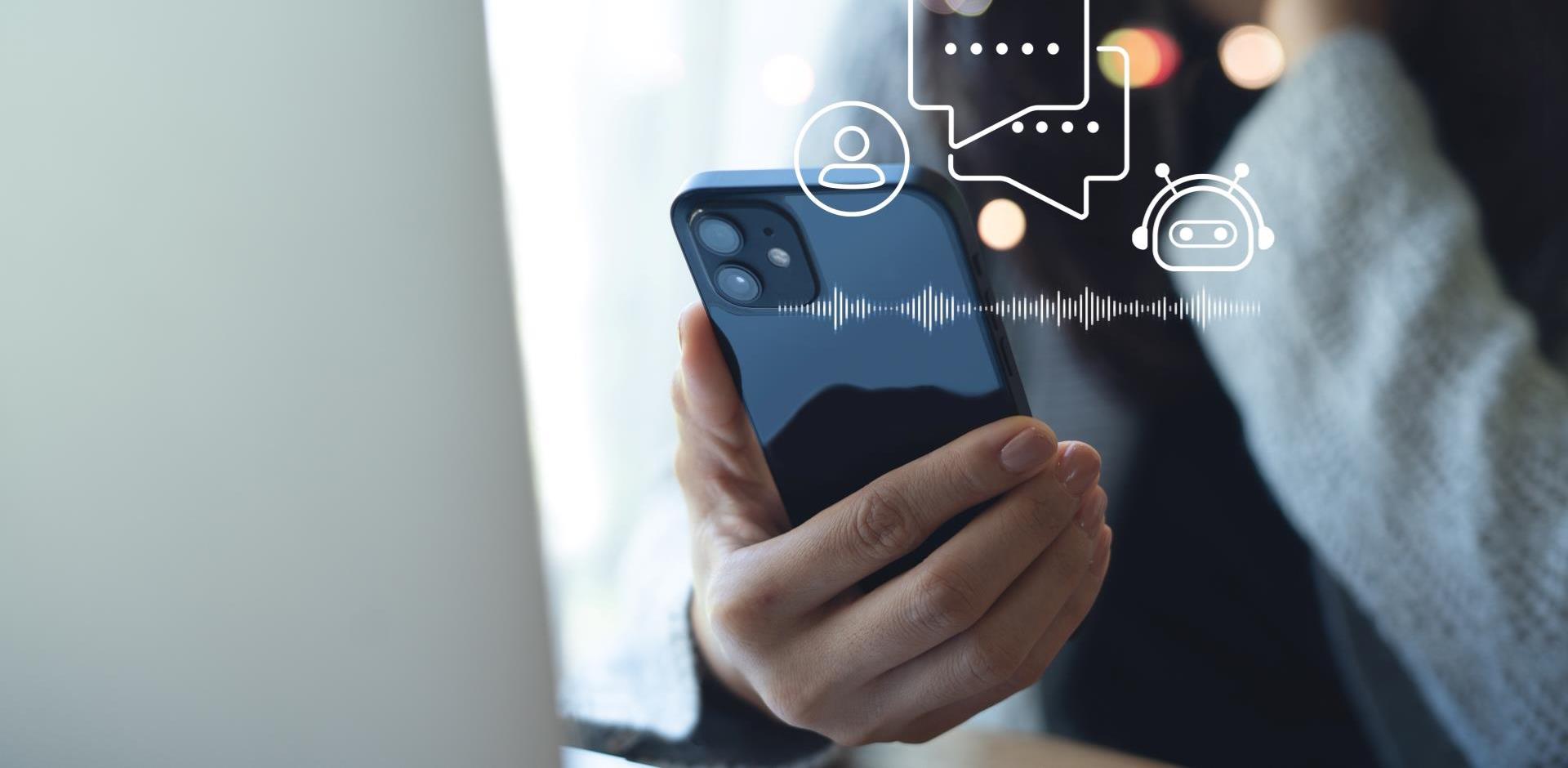 chatbot-frau-handy-c-shutterstock